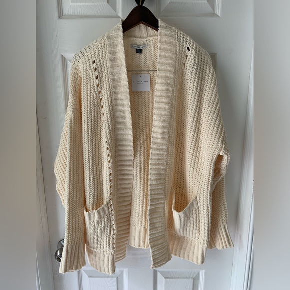 NEW American Eagle Cardigan - Picture 1 of 4